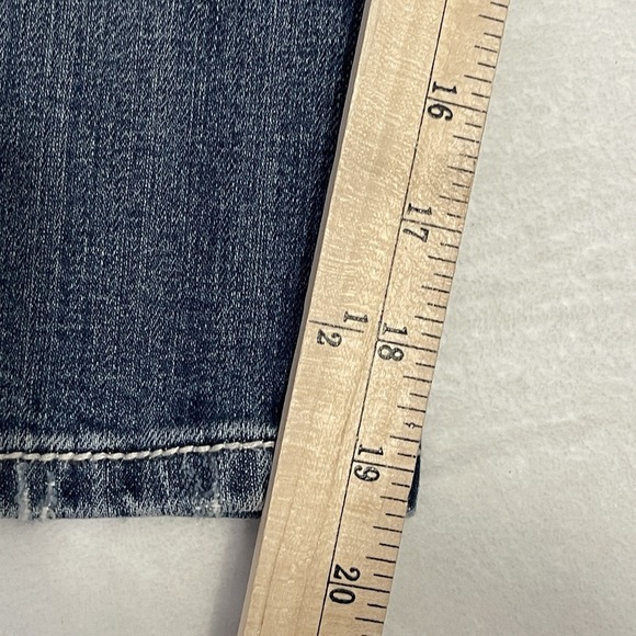 Miss Me Y2K Capri Jeans Women Sz 25 Embellished Rhinestone Flap Pocket Distress - Picture 6 of 11